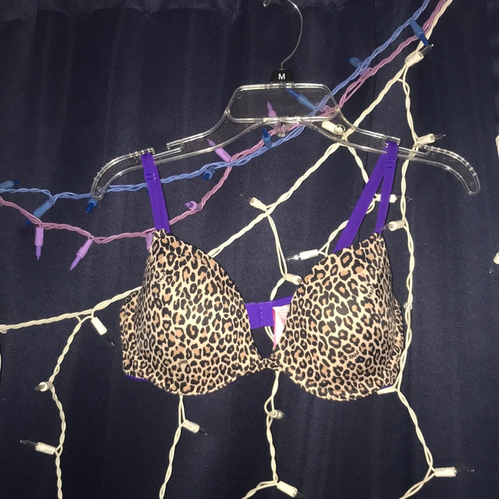 Victoria Secret “Wear Everywhere Demi” Bra